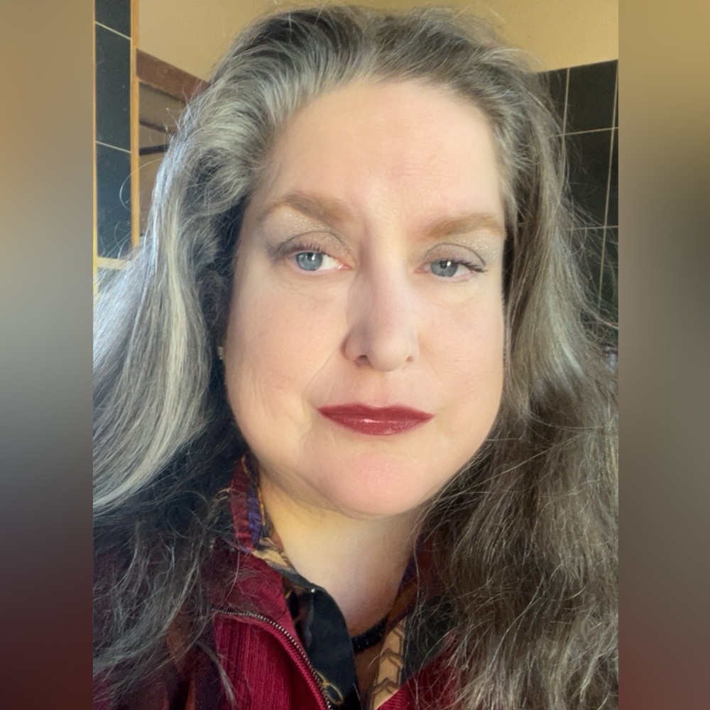 Meet your Posher, Lynn